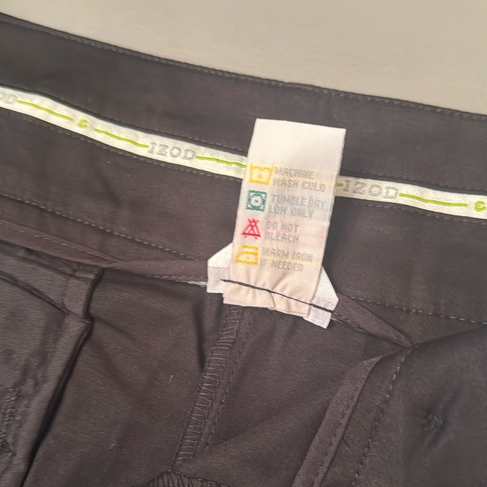 IZOD Bermuda Shorts black various sizes 2,10,12& 14 - Picture 7 of 9